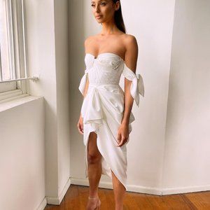 NWT Eliya The Label Yolanda Dress